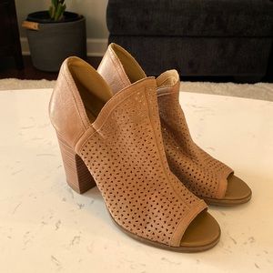 Lucky Brand tan open-toed, high-heeled bootie. Size 8 1/2